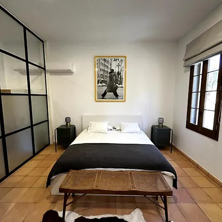En Antiguo Molino Del Emporda * Borrassa